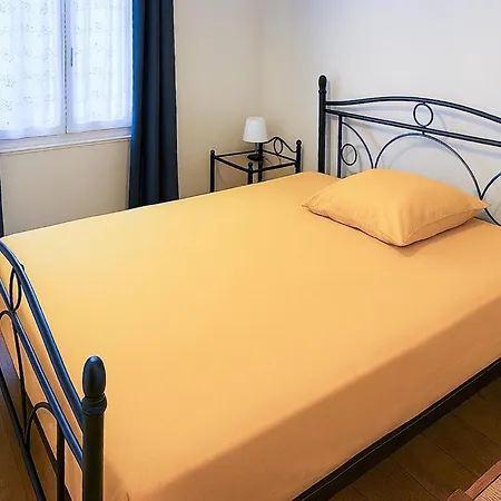3 Bedroom Awesome In בית נופש סן-ולרי-אן-קו