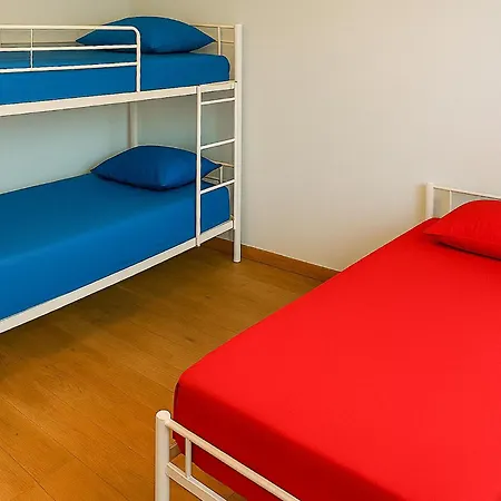 בית נופש 3 Bedroom Awesome In